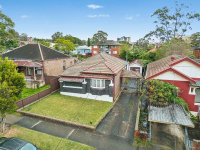 33 Dennis Street, Lakemba