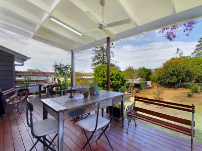 22 Anne, Kenilworth