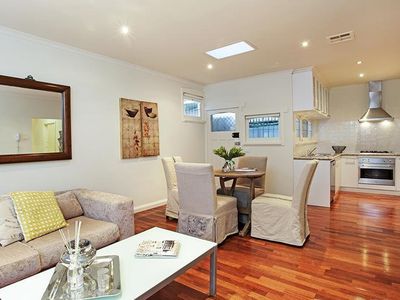 8 Bourke Crescent, Geelong