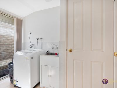 2 Cedron Rise, Coogee