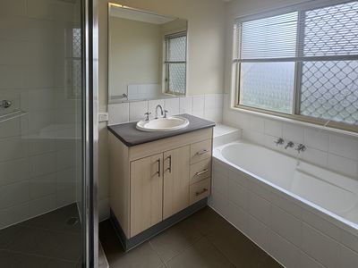 6 Summerhill Drive, Morayfield