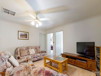 38 Ralph Crescent, Hampton Park