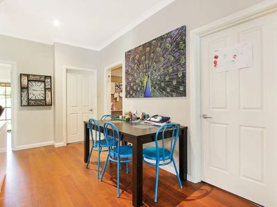 330 North St, North Albury