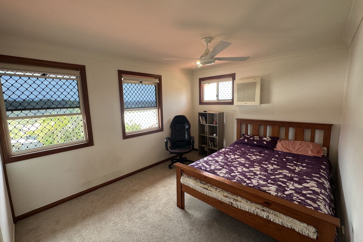 24 Aquarius Place, Bridgeman Downs