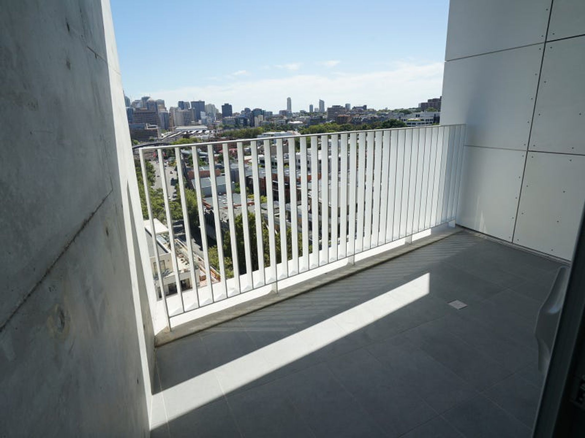1002 / 1B Lawson Square, Redfern