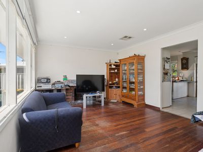 18 Harford Avenue, Viveash