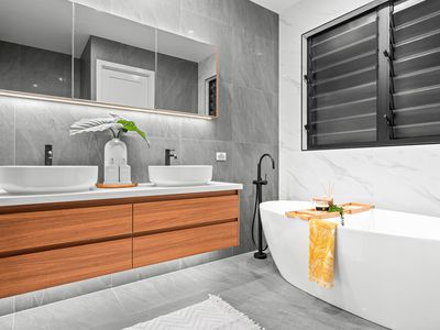 50-52 East Parkridge Drive, Brinsmead