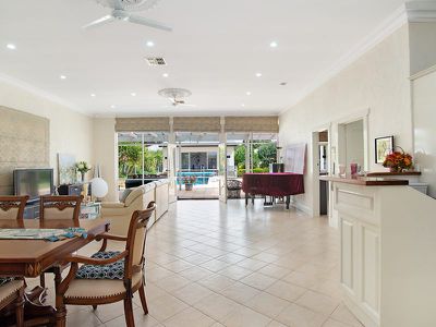 59 Avenue Road, Highgate