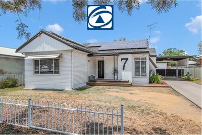 7 Heugh Street, South Tamworth