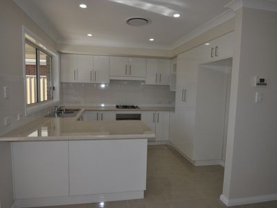 6 Terrazzo Court, Dubbo