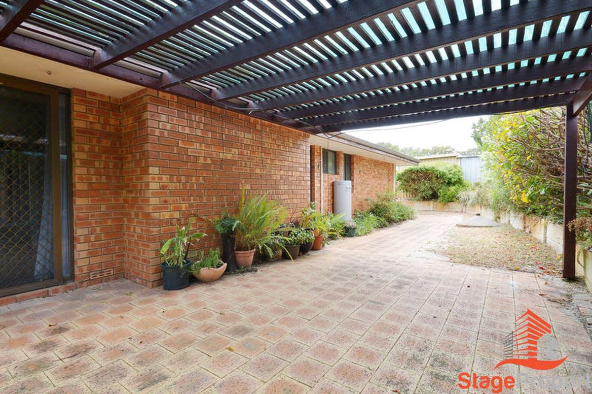 15 Burnett Avenue, Leeming