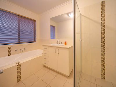 28 WHISTLER CONCOURSE, Wodonga