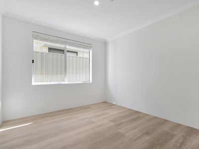 68 Leeward Avenue, Eglinton