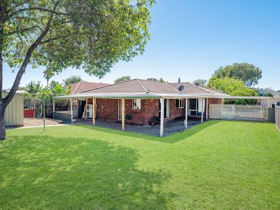 2 DELATITE COURT, Wodonga