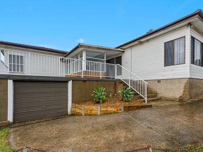 266 Northcliffe Drive, Lake Heights