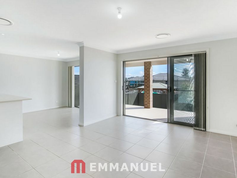 96 Matthew Bell Way, Jordan Springs