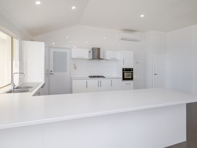 82 Santiago Parkway, Ocean Reef