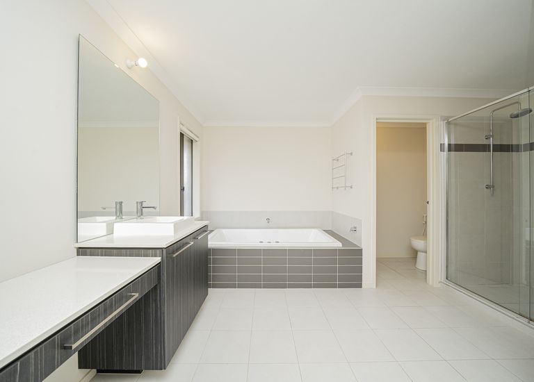 79 Lyndhurst Boulevard, Lyndhurst