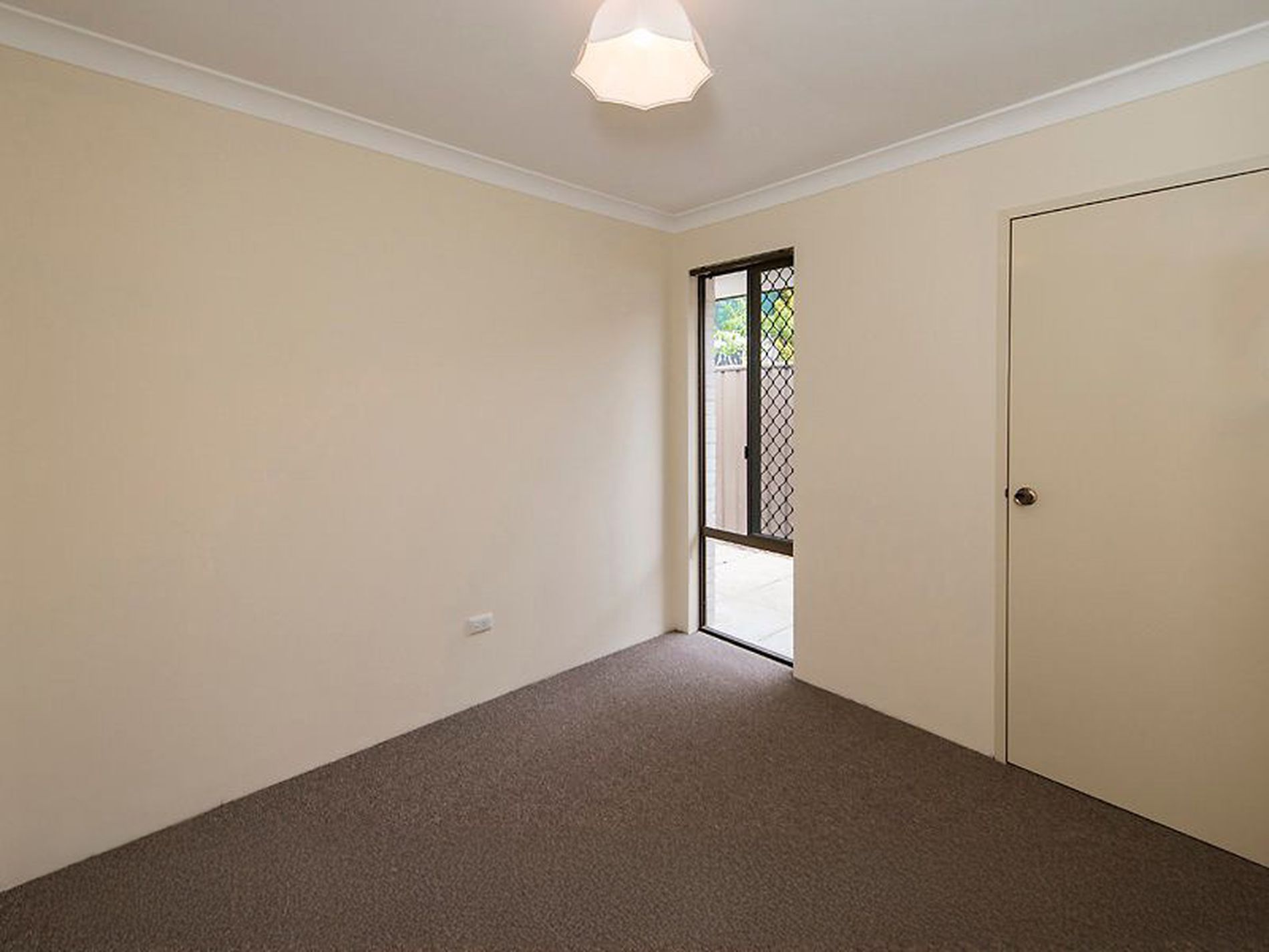 1 / 15 Rentney Way, Willetton