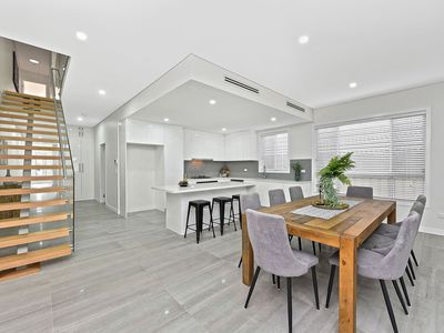 5 Lomond St, Guildford