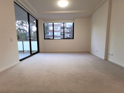 402 / 11A Washington Ave, Riverwood