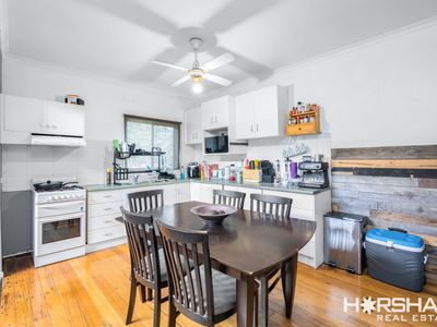 6 Churchill Road, Horsham