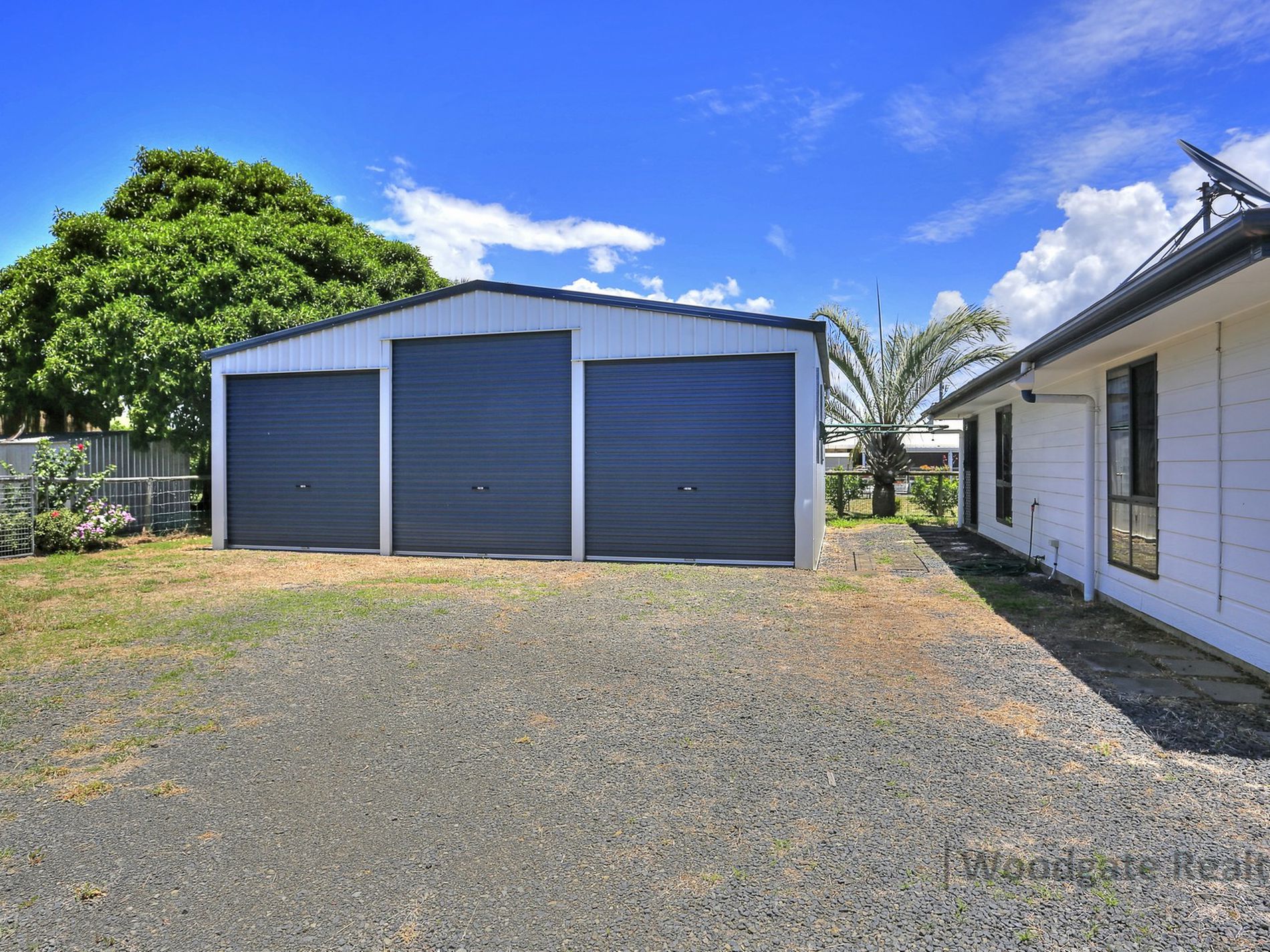 6 PELICAN WAY, Woodgate