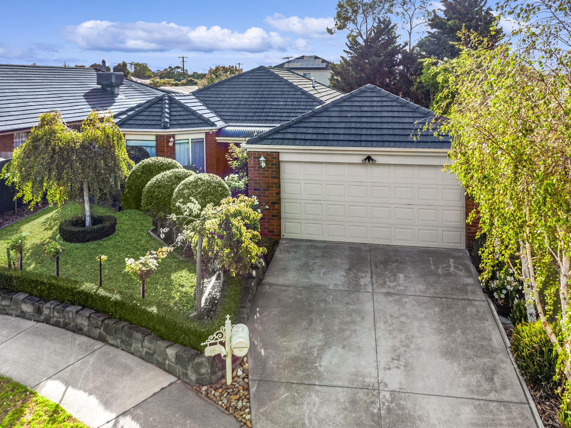 16 Skylark Court, Lara
