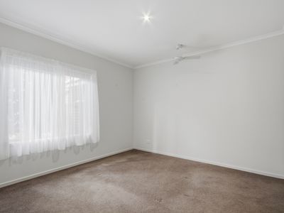 1 / 42 Ross Street, Sale