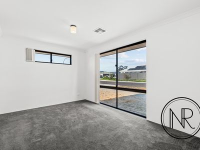 42 Ripplemead Avenue, Haynes