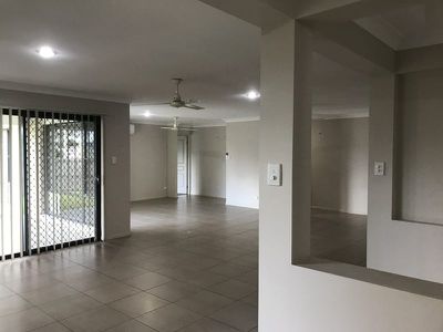 14 Montrose Close, Point Vernon