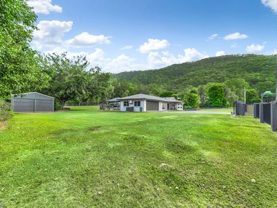 27-31 Hickey Close, Gordonvale