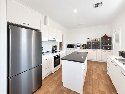 11 Marine Drive, Narooma