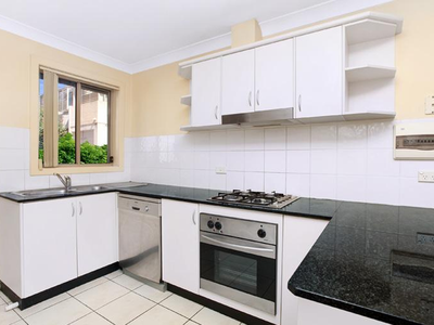 4 / 9-11 Hathern Street, Leichhardt