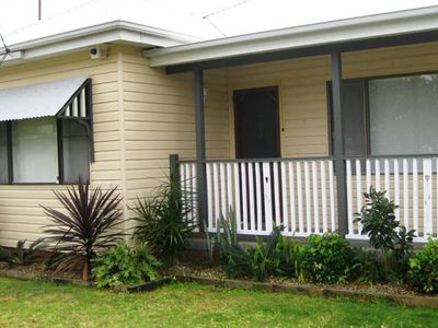 6 Banksia Street, Windang