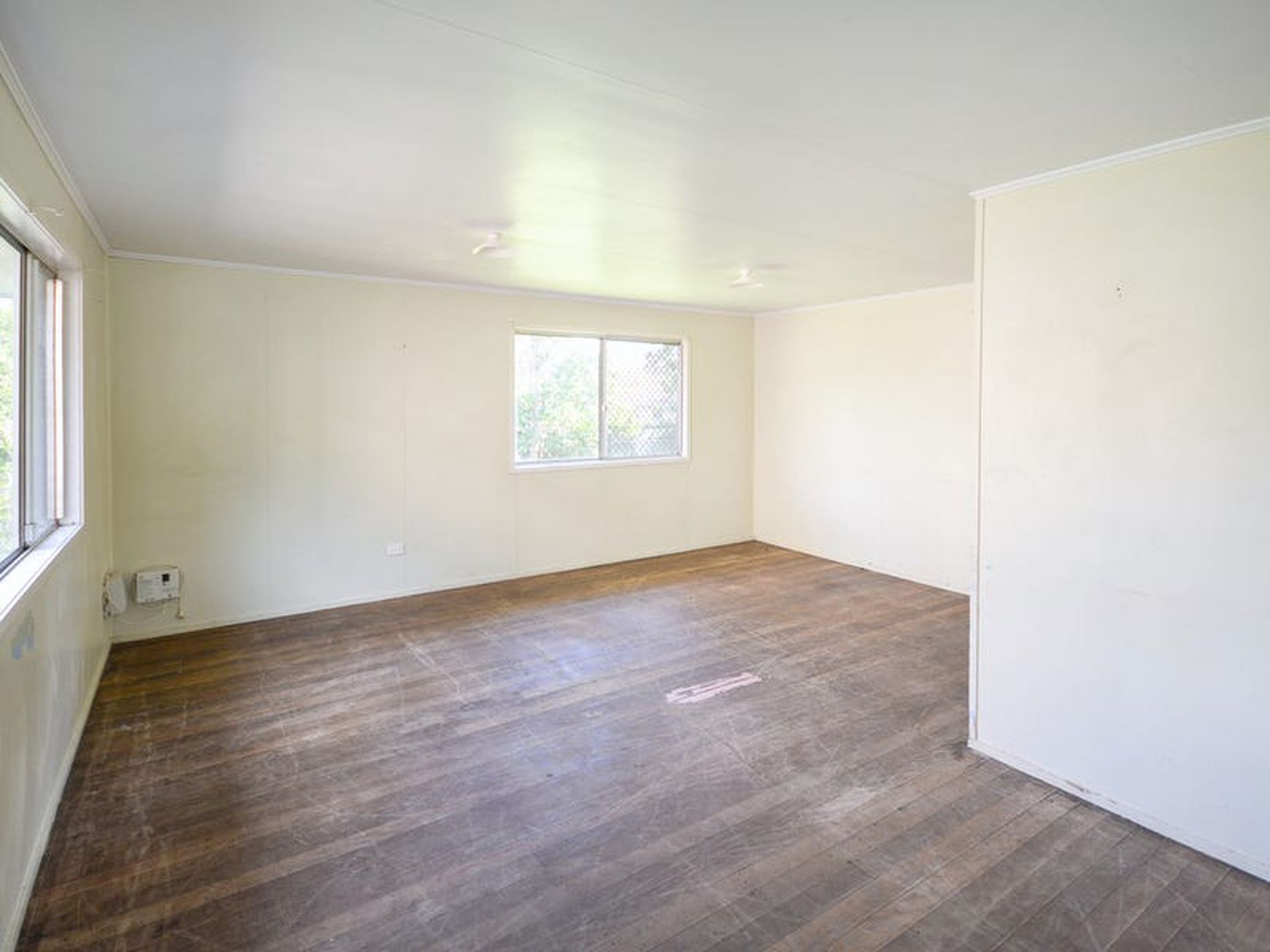 85 Redbank Plains Road, Goodna