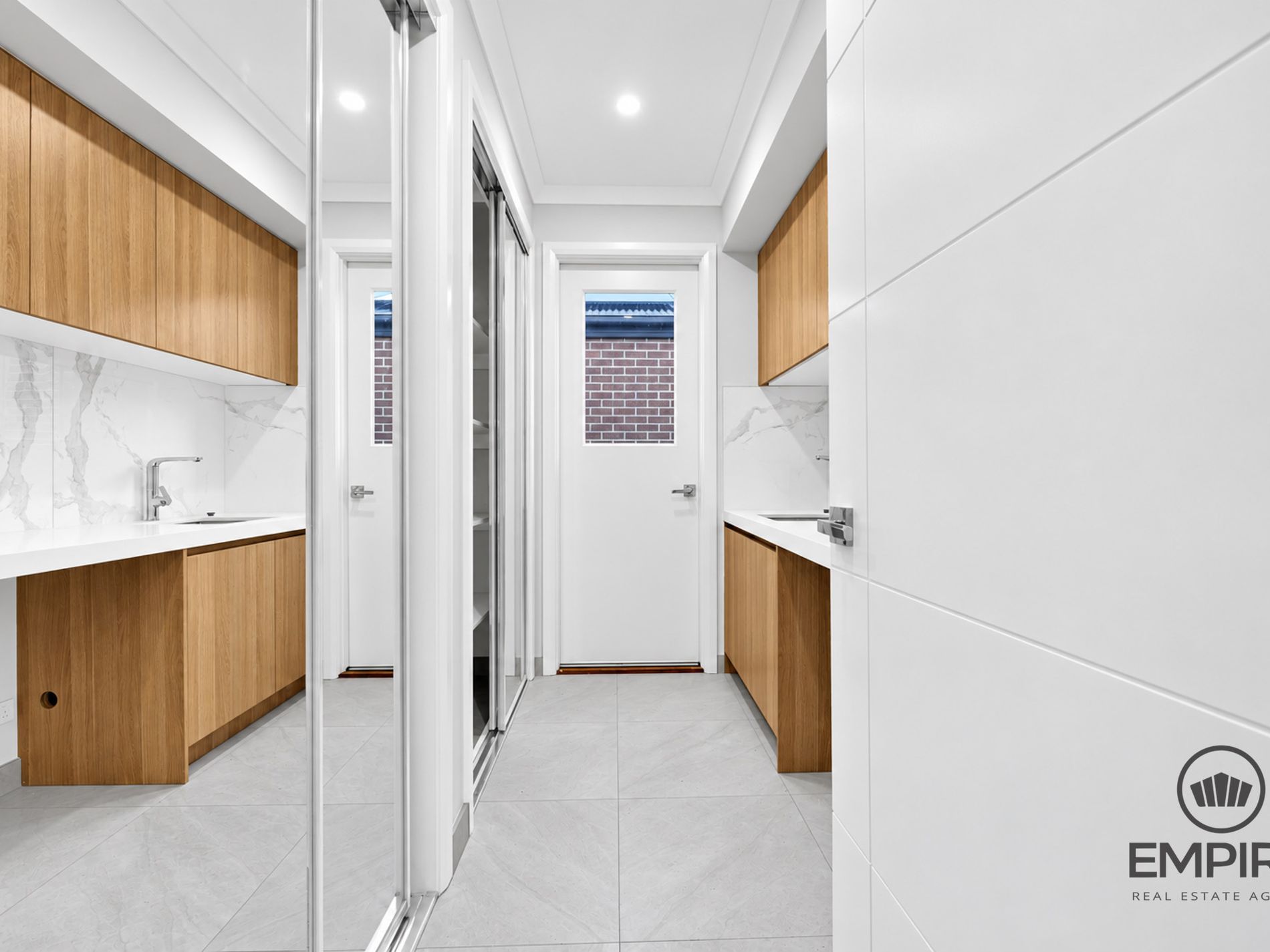 21 Skylark Avenue, Officer