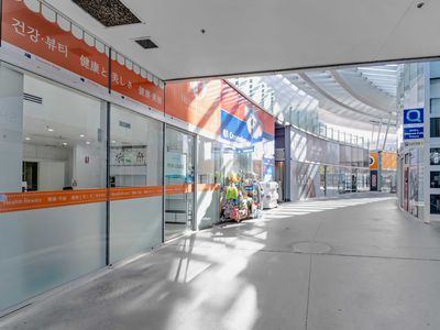 shop 9 / 3003 Surfers Paradise Boulevard, Surfers Paradise
