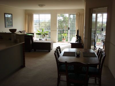 8 / 1 Moondine Drive, Wembley