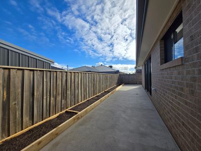 4 Nesting Way, Werribee