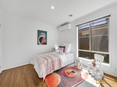 22 Silver Gum Street, Manor Lakes