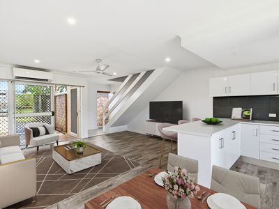 6 / 3 MAYTOWN CLOSE, Manoora