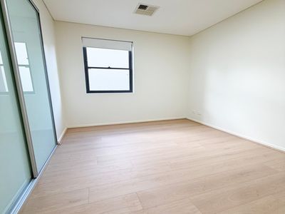 B32 / 23 Ray Road, Epping
