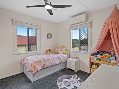 207 Blackstone Road, Silkstone