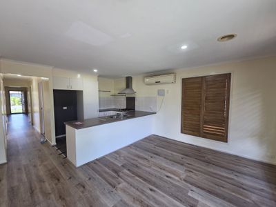 42 Edmund Drive, Tarneit