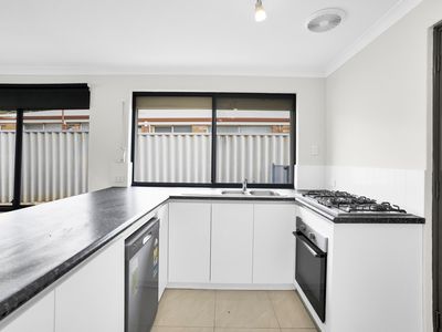 19 Witchetty Loop, Banksia Grove