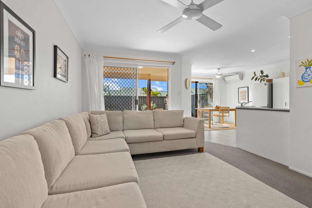 Well-Maintained Family Home in the Heart of Currumbin Waters