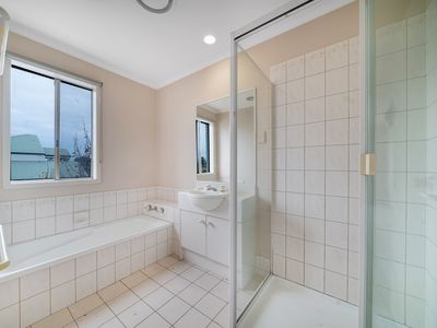 356 Heaths Road, Hoppers Crossing