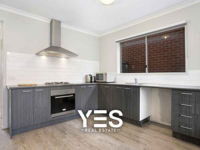 17 Canmore Street, Cranbourne East