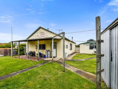 16 Benton street, Millicent